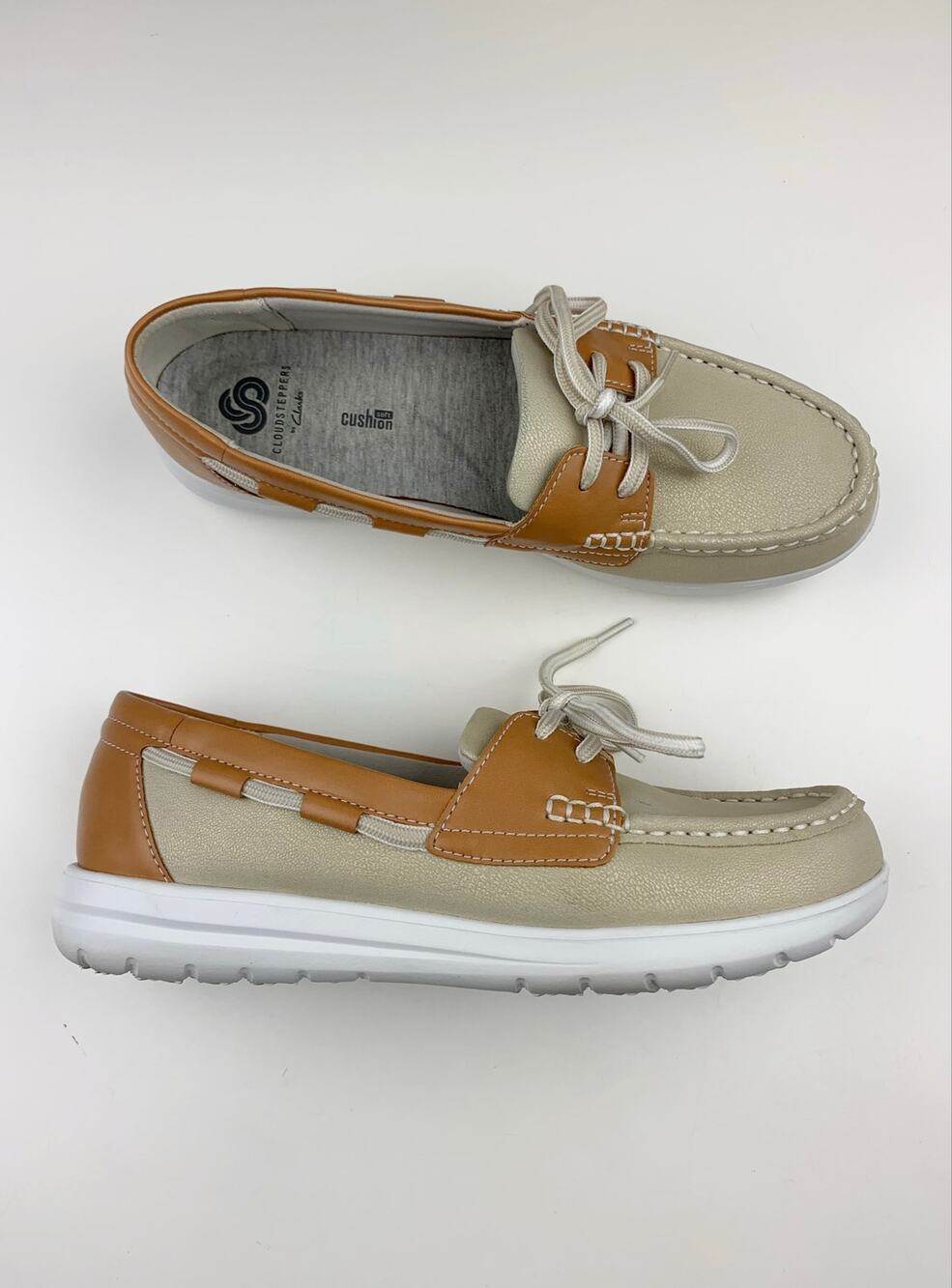 Clarks Cloudsteppers Jocolin Vista Boat Shoes Beige Slip On Comfort Women's 8.5